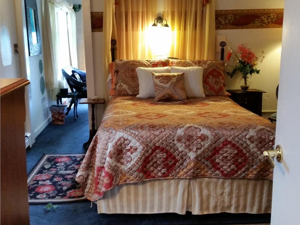 Double Room with Lake View interior